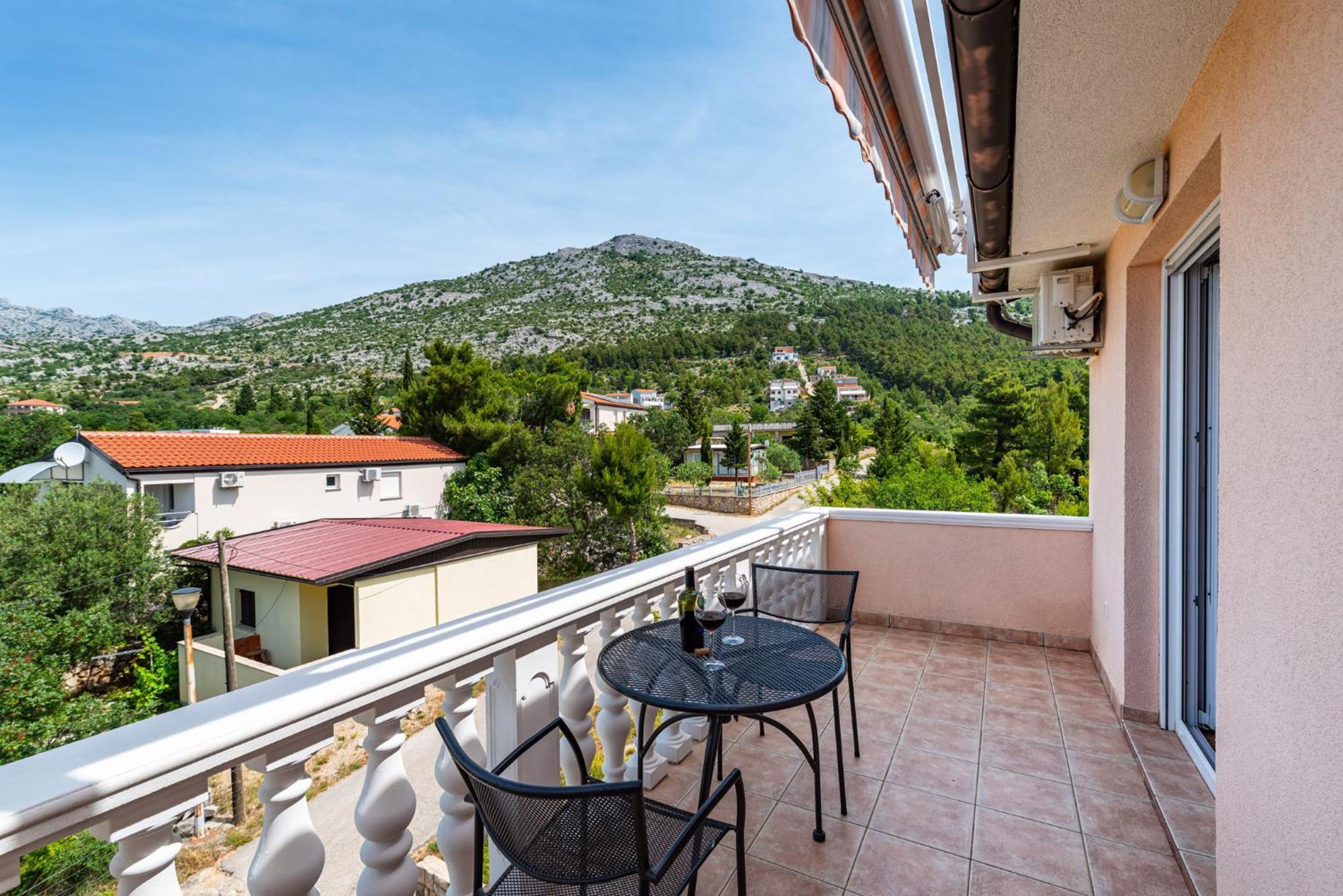 Apartments Prkacin 2 Starigrad Paklenica Extérieur photo