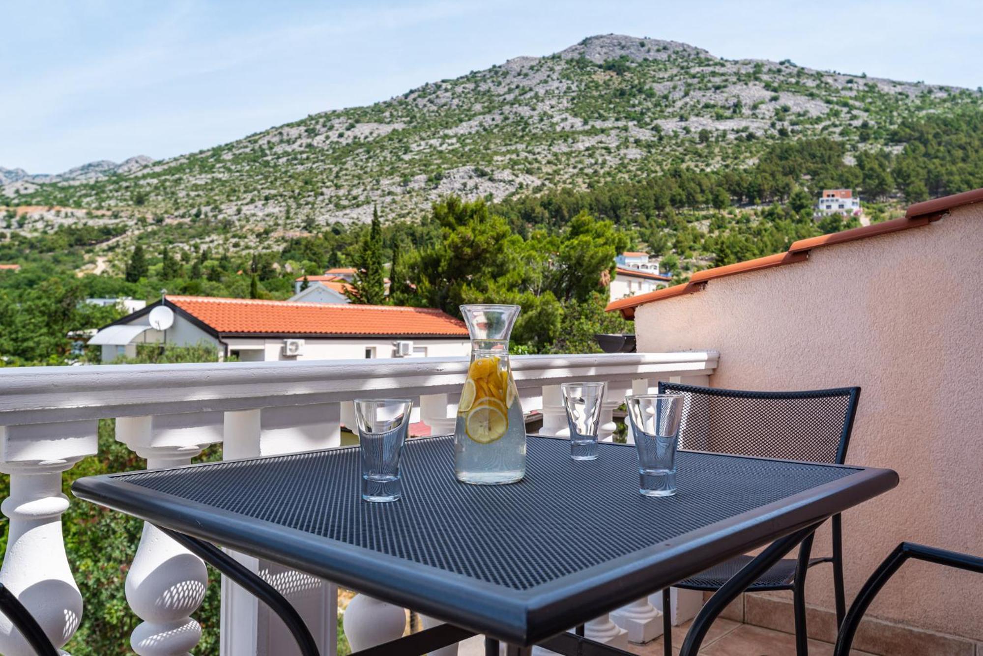 Apartments Prkacin 2 Starigrad Paklenica Extérieur photo