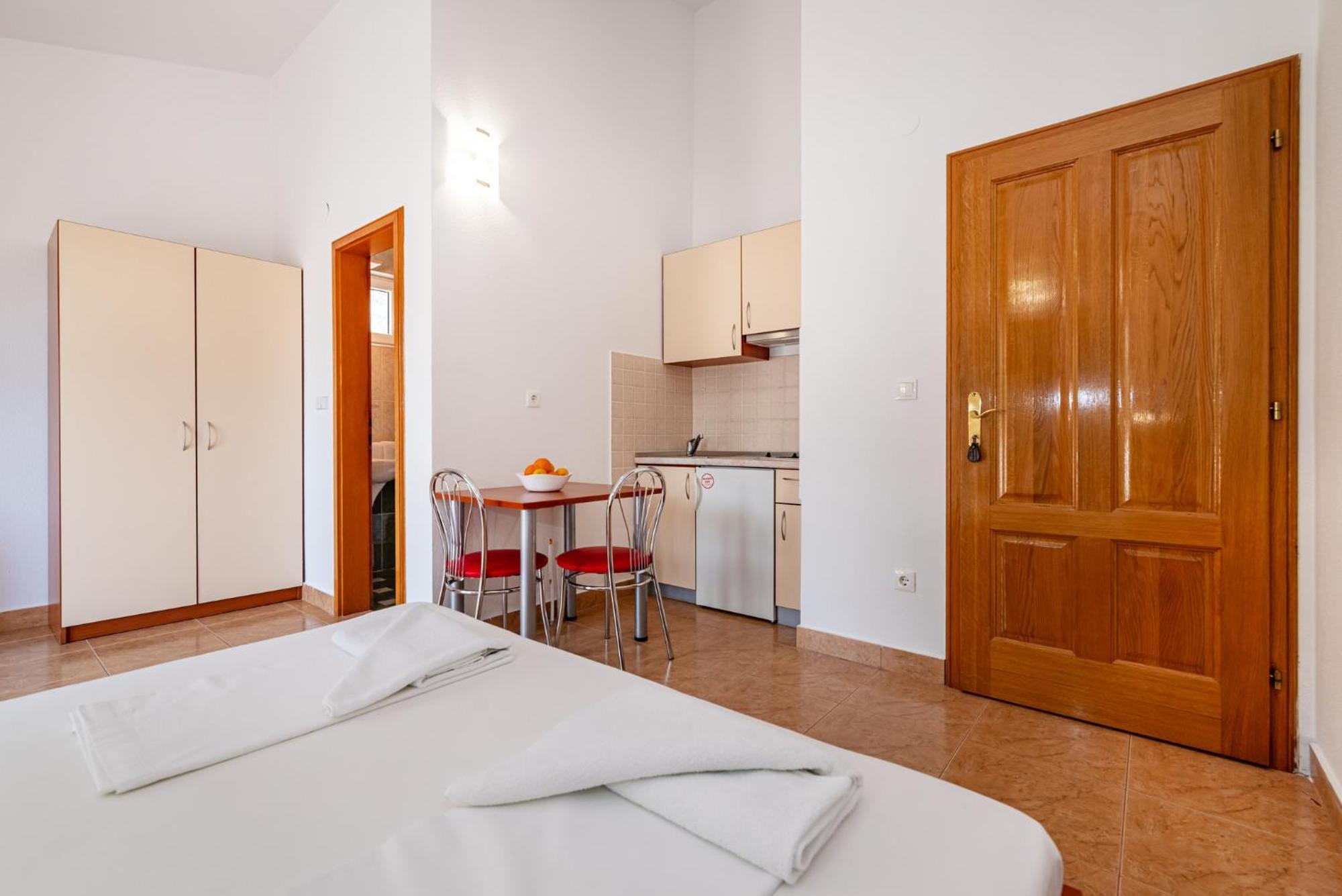 Apartments Prkacin 2 Starigrad Paklenica Extérieur photo