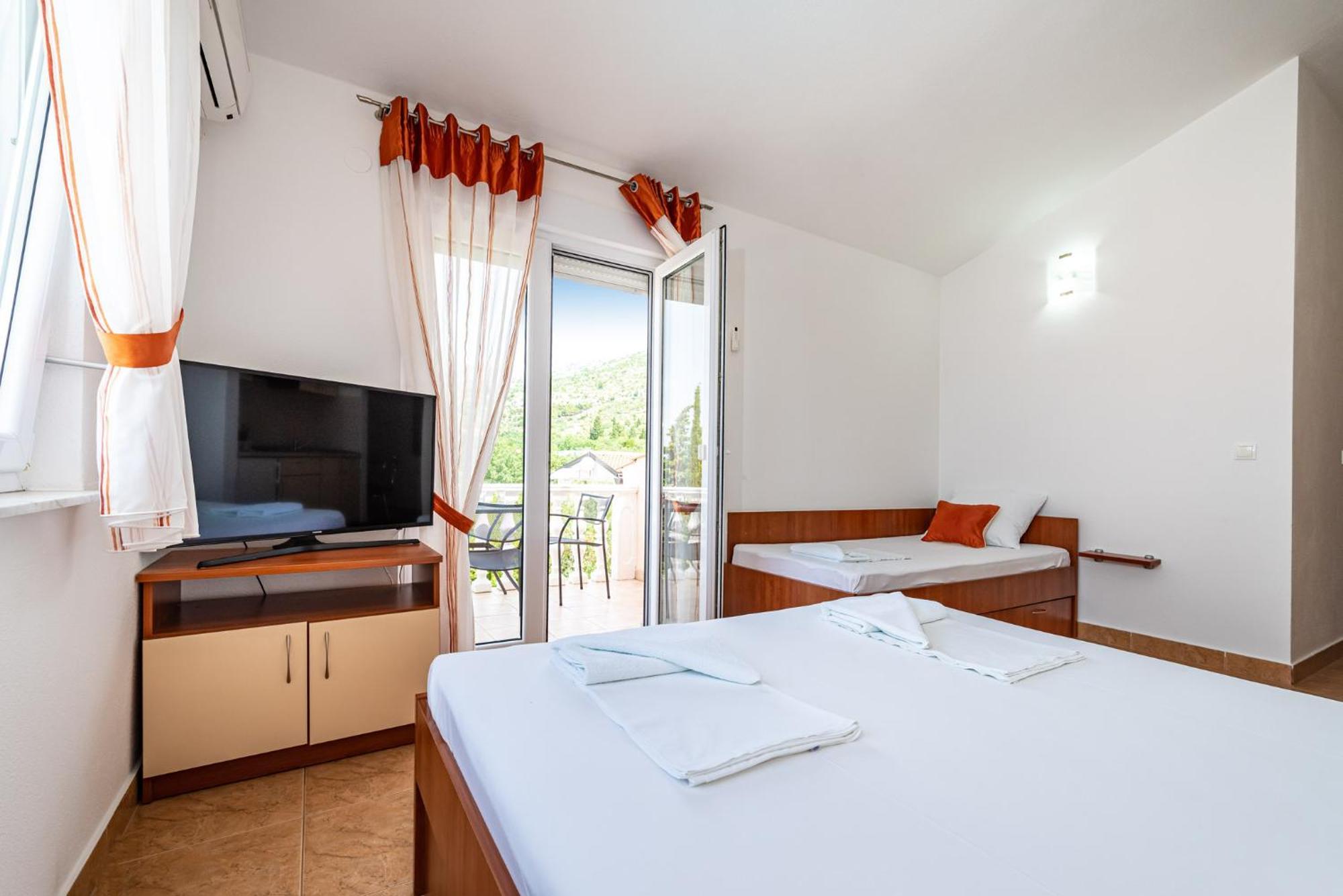 Apartments Prkacin 2 Starigrad Paklenica Extérieur photo